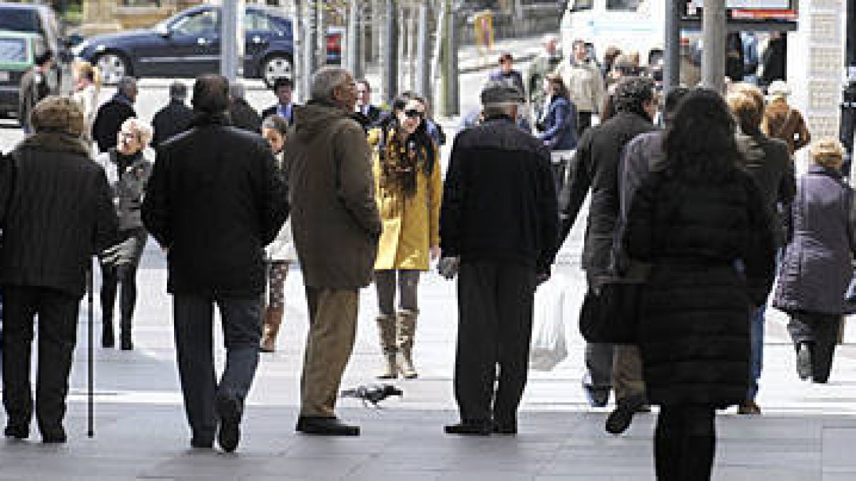 El padrón municipal cifra la población de Soria en 40.218 habitantes. / VALENTÍN GUISANDE-