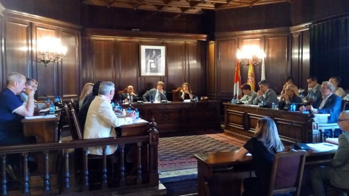 Detalle del Pleno celebrado en la mañana de ayer.-ANTONIO CARRILLO