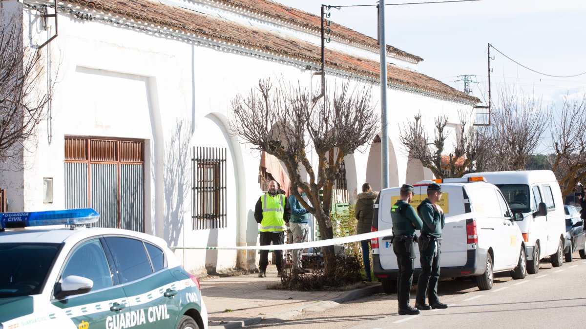 La vivienda en la que ha ocurrido el suceso se encuentra precintada. GONZALO MONTESEGURO