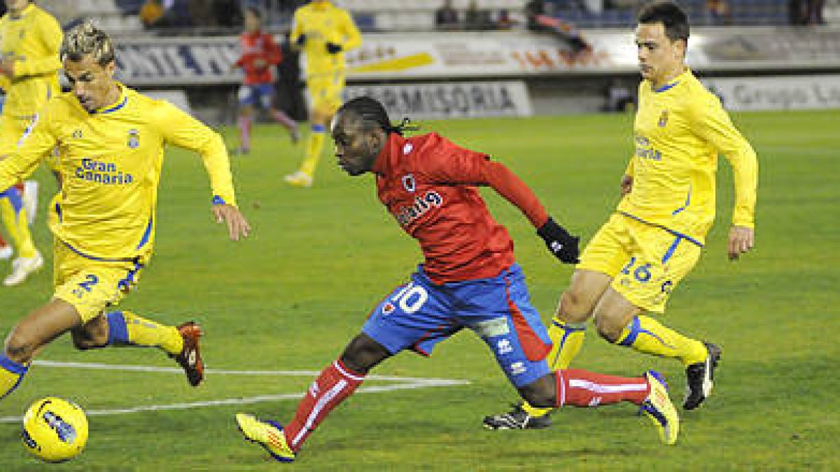 En el partido de ida, el Numancia se impuso por 3-2 a Las Palmas. / ÁLVARO MARTÍNEZ-