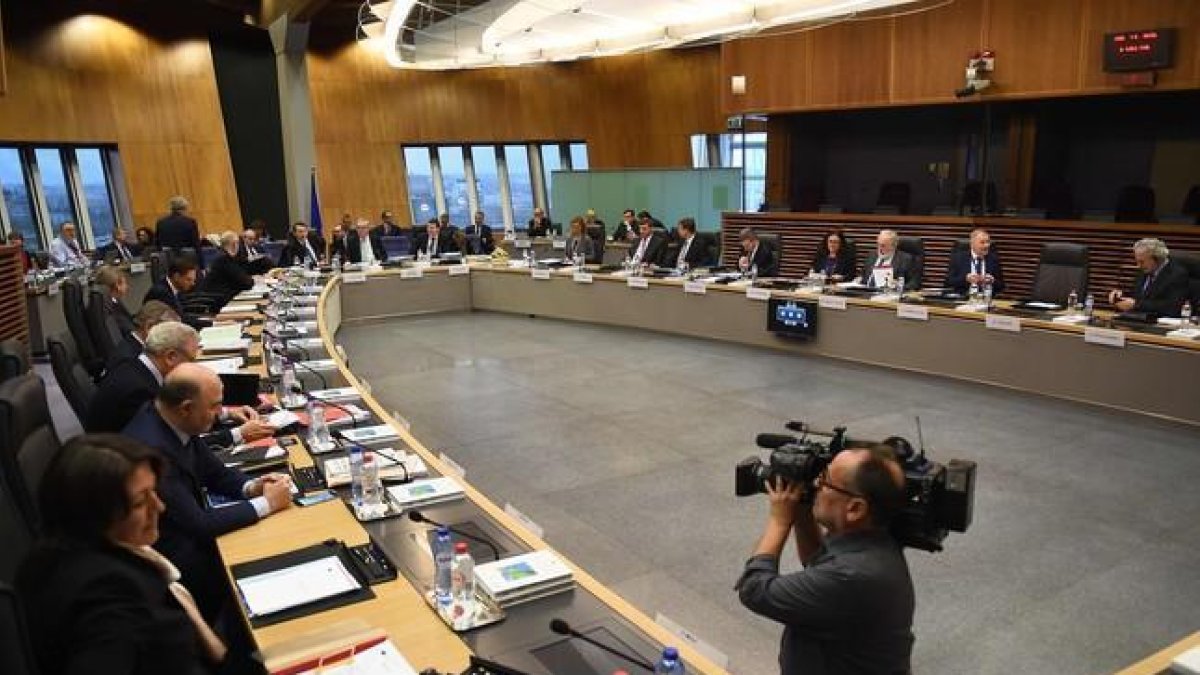Reunión del colegio de comisarios de la UE.-AFP / EMMANUEL DUNAND
