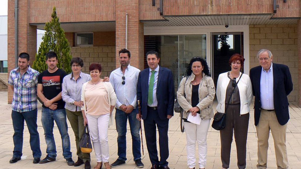 Miembros de la nueva corporación de Arcos de Jalón.-T.C.
