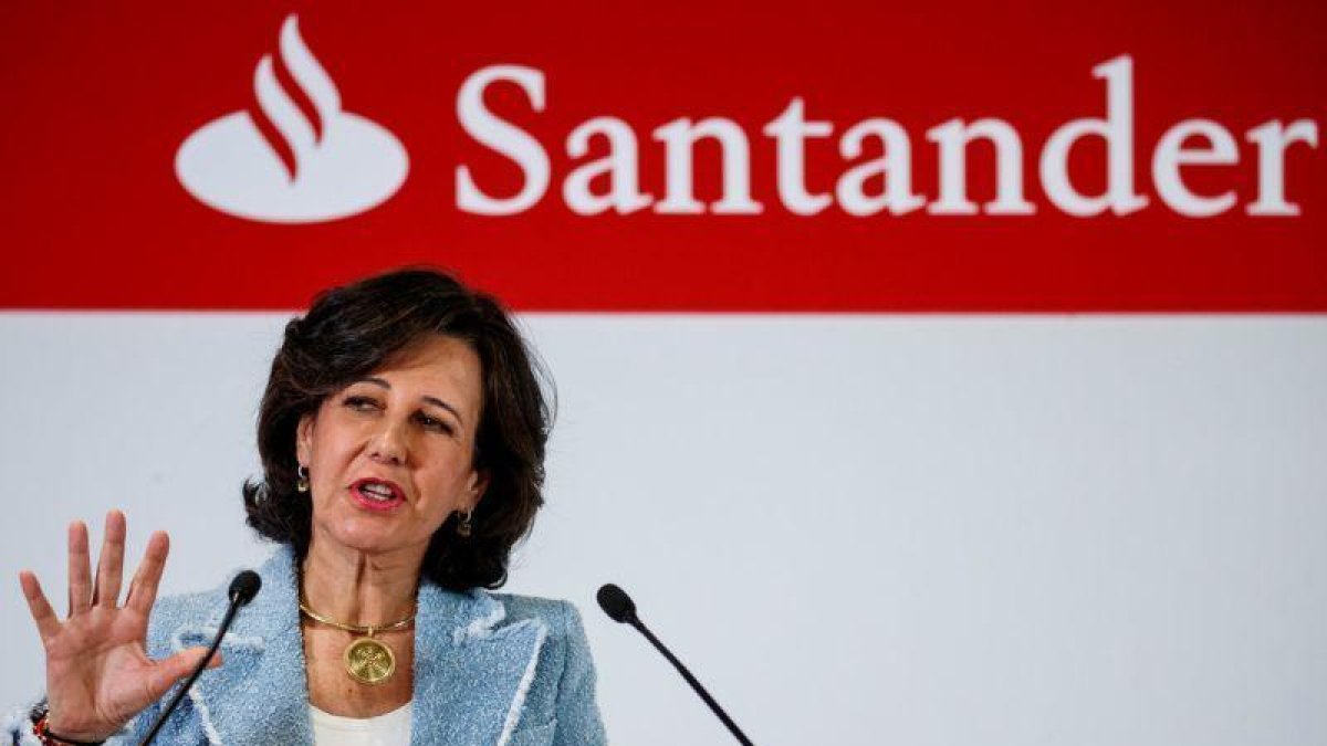 La presidenta de Banco Santander, Ana Botín, en una imagen de archivo.-JUAN MEDINA (REUTERS)