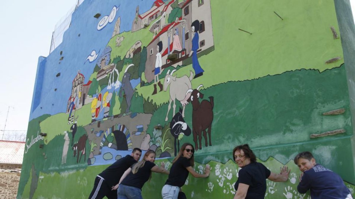 Mural en Suellacabras-María Ferrer