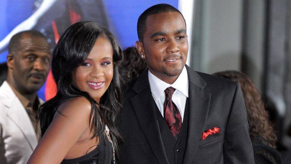 Nick Gordon y Bobbi Kristina, hija de Whitney Houston y Bobby Brown, en un estreno en agosto del 2012.-Foto: AP