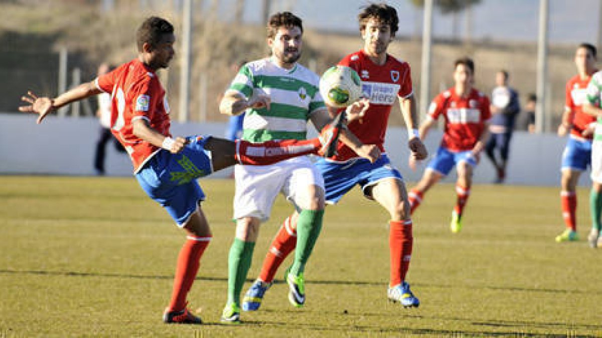 El Real Ávila será el próximo rival del Numancia B. / DIEGO MAYOR-
