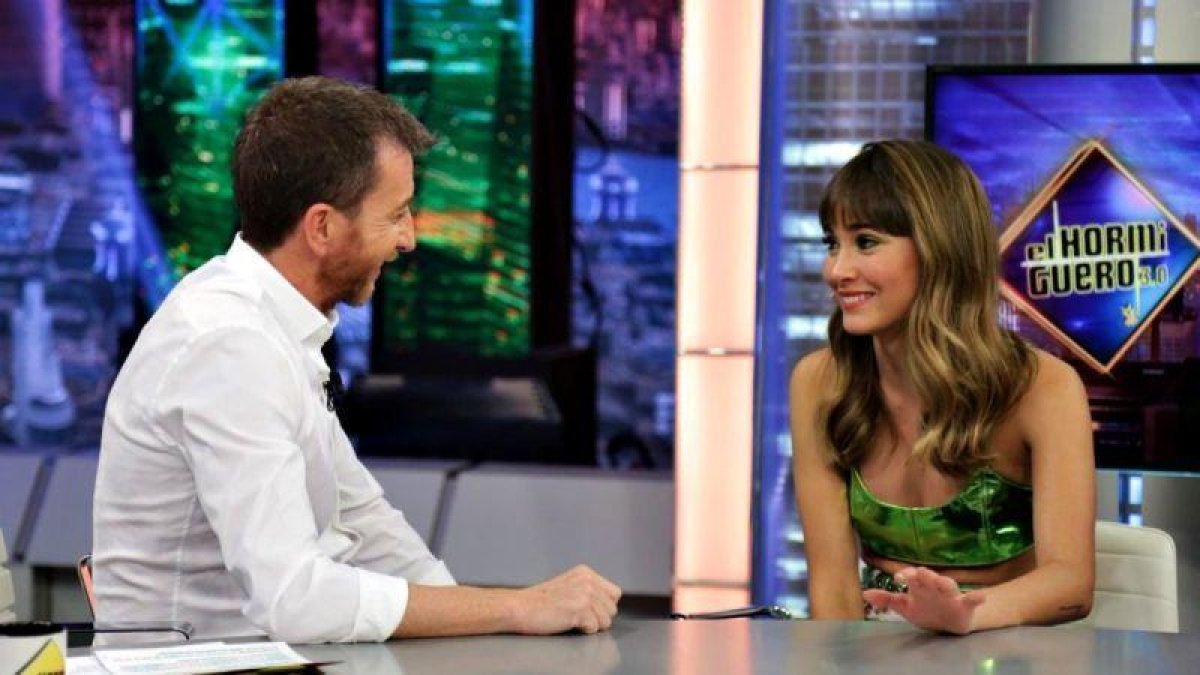 Aitana con Pablo Motos.-EL PERIÓDICO