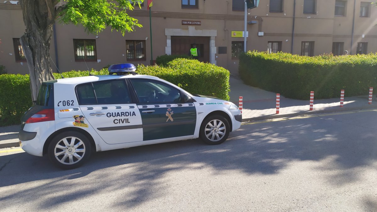 Cuartel de la Guardia Civil de Almazán.-HDS