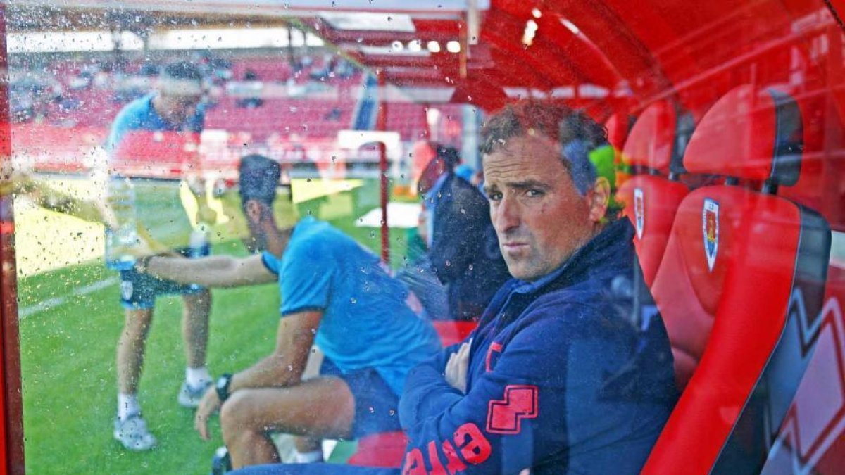 El técnico del Numancia, Jagoba Arrasate.-MARIO TEJEDOR