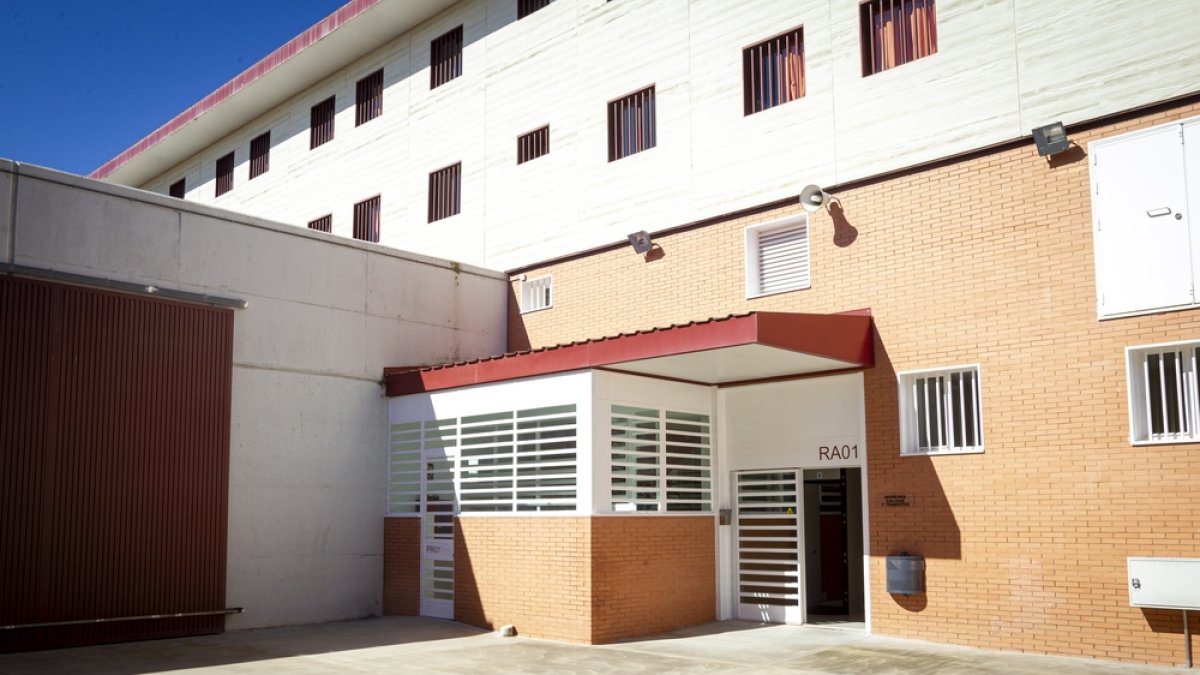 Zonas comunes de la cárcel de Soria. MARIO TEJEDOR