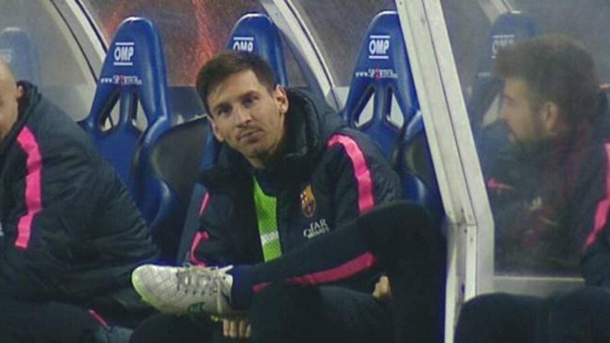 Messi, en el banquillo de Anoeta, en enero del 2015.-Foto: ARCHIVO