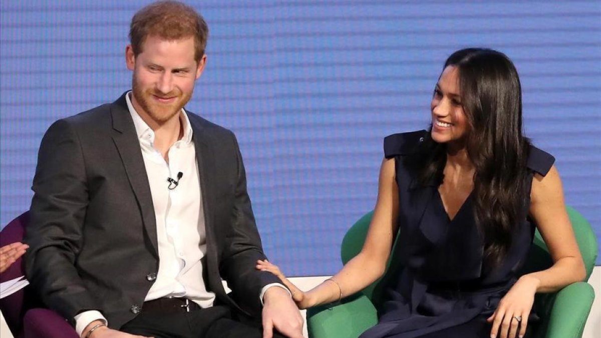 El príncipe Enrique y su prometida Megan Markle, el pasado miércoles en Londres.-REUTERS