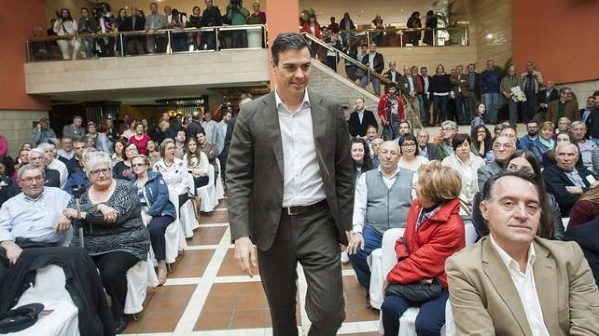 Pedro Sánchez, el pasado martes, durante una visita a Castellón.-Foto: EFE