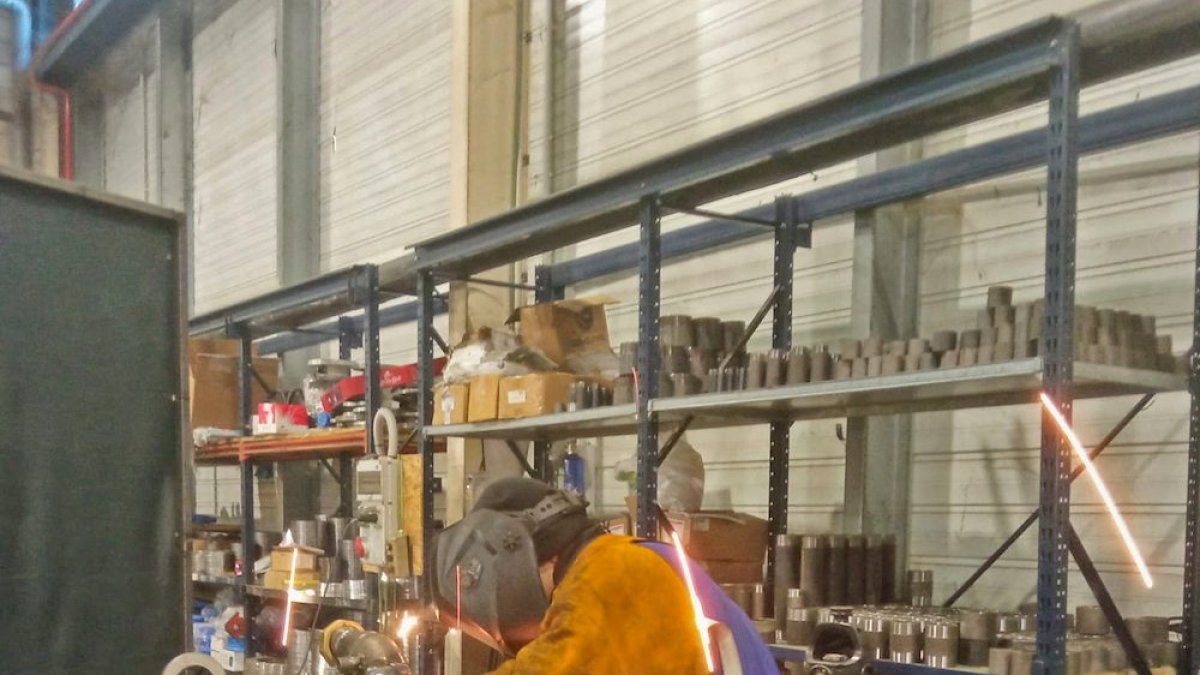 La compañía Ficosa trabaja para conectar su fábrica de Soria a una nueva red de calor de origen renovable a través de un proyecto con Rebi.