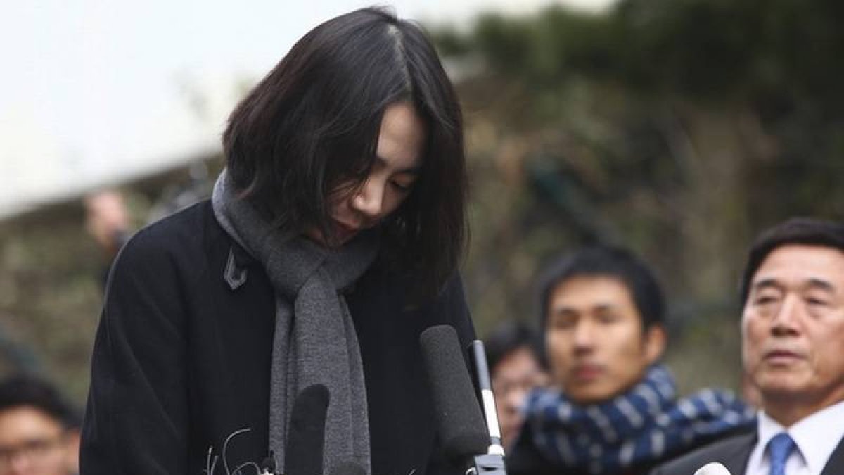 Cho Hyun-Ah, la hija mayor del presidente de Korean Air Cho Yang-Ho y exvicepresidenta de la compañía aérea.-Foto: EFE / KIM CHUL-SOO
