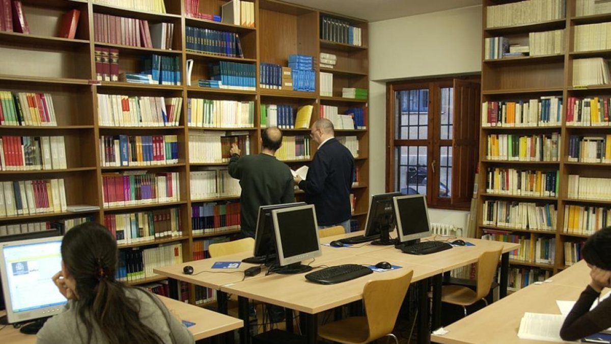 Instalaciones del Centro Asociado de la UNED de Soria.-ÁLVARO MARTÍNEZ