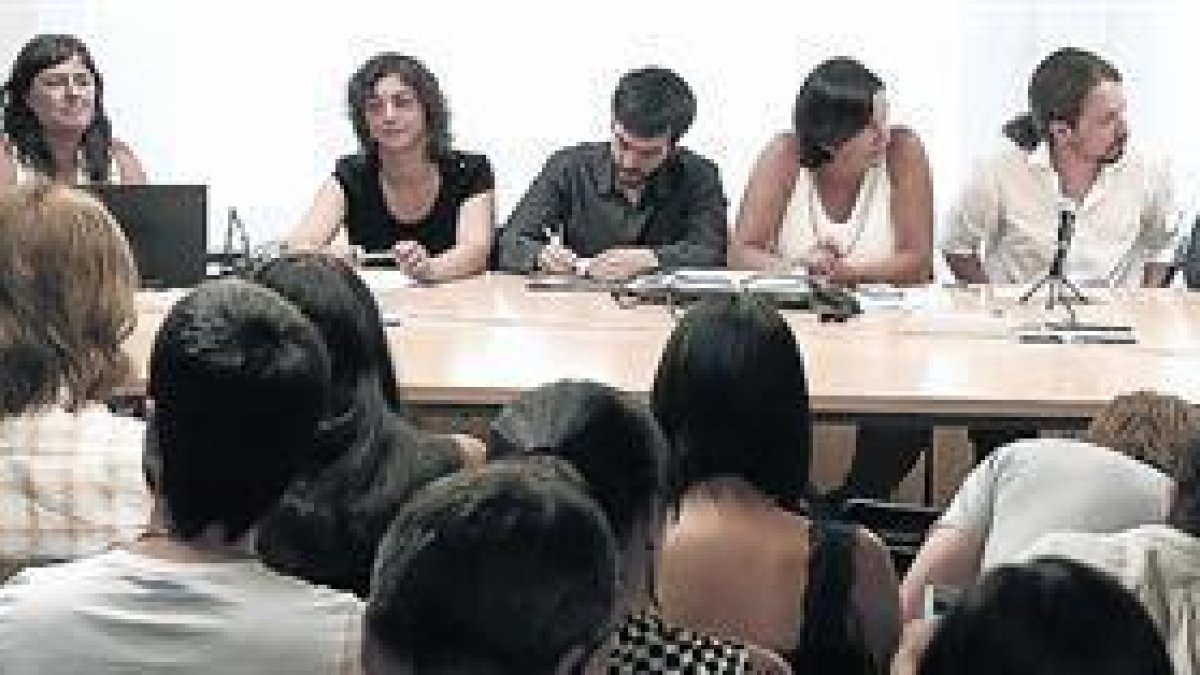 Reunión del consejo ciudadano de Podemos, en la sede de Princesa, en Madrid.-DAVID CASTRO