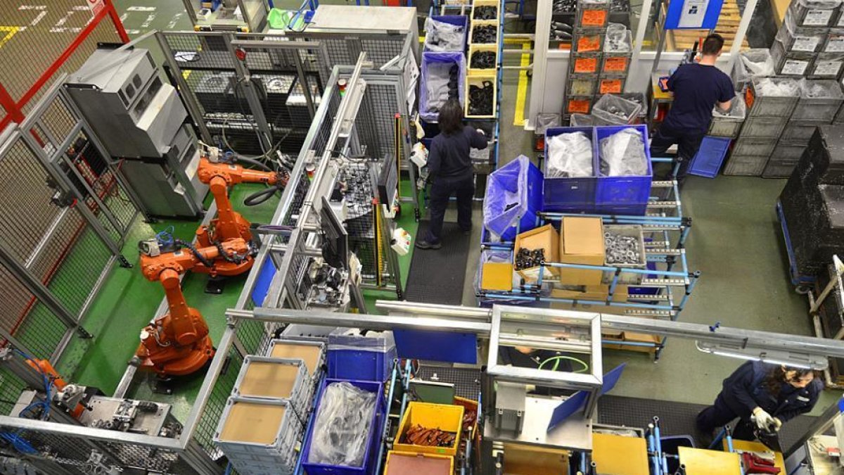 La automoción se volvió a comportar de modo solvente.-Álvaro Martínez
