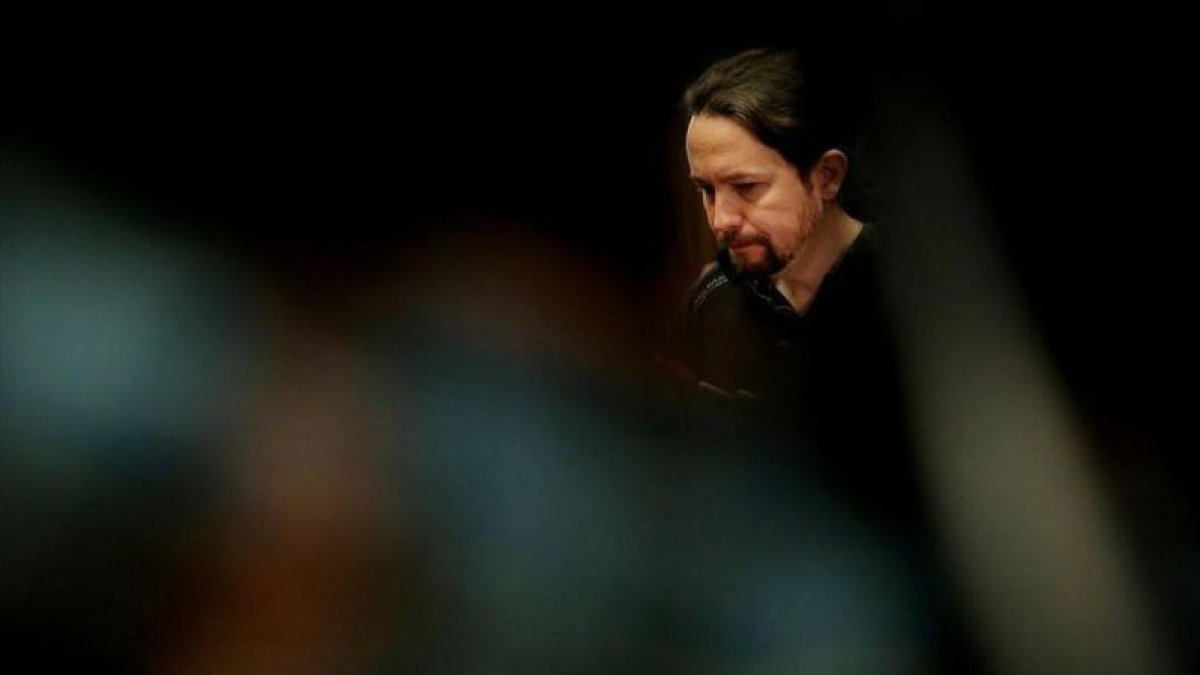 Pablo Iglesias durante una rueda de prensa en el Congreso de los Diputados.-JOSÉ LUIS ROCA