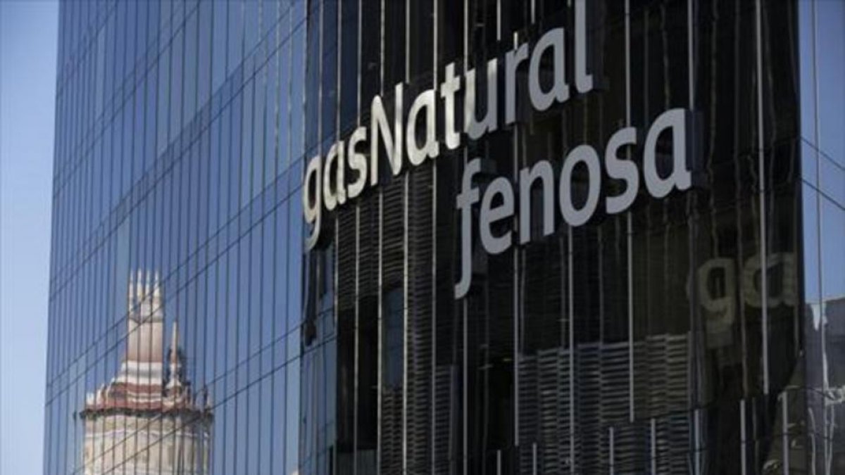 Fachada de la sede central de Gas Natural en Barcelona-ALBERT BERTRAN