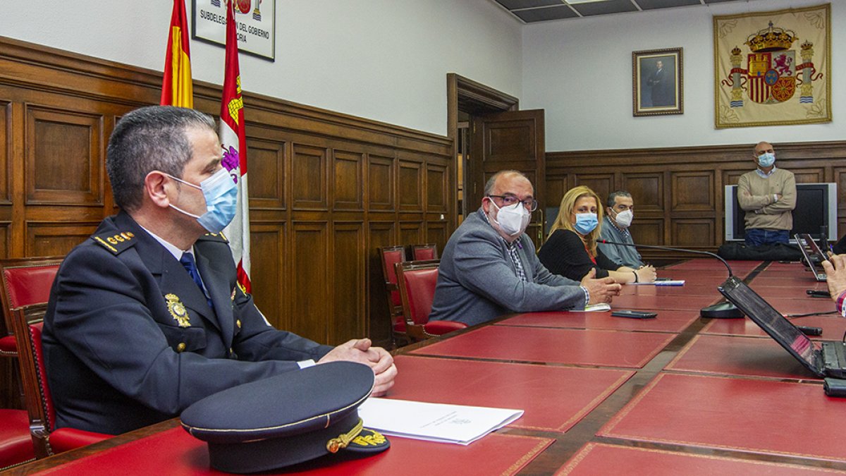 Honorio Pérez, Miguel Latorre, Yolanda de Gregorio y Alberto Santamaría presentan los resultados de la Operación Biela. MARIO TEJEDOR