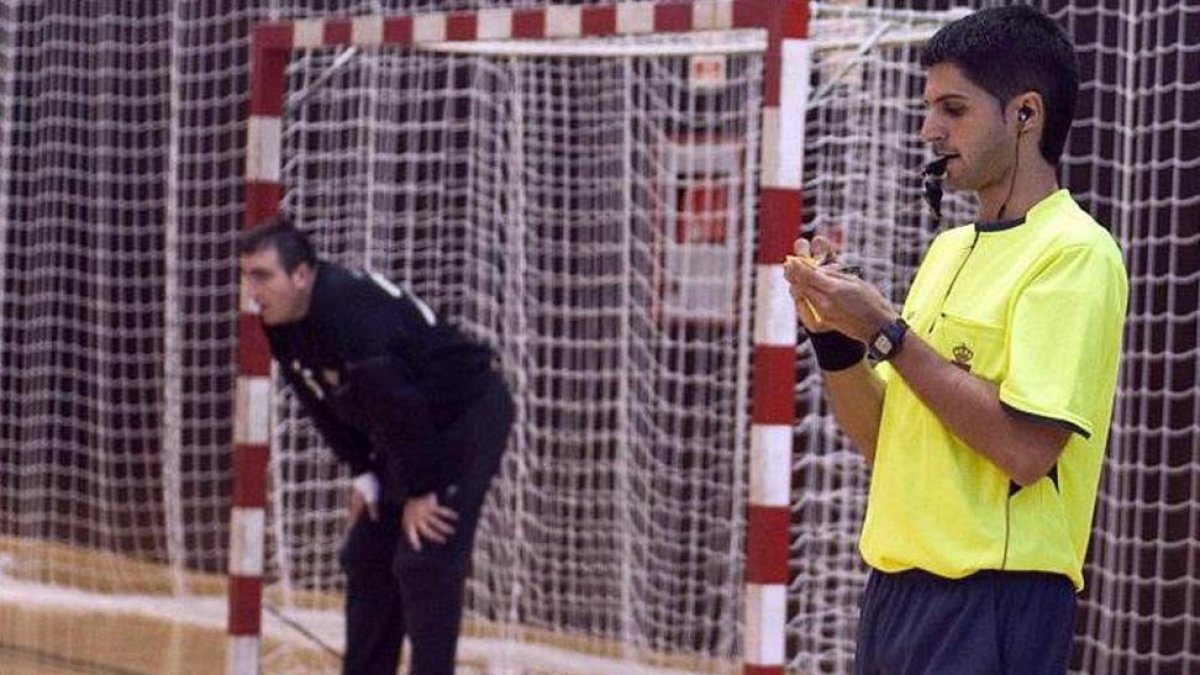 Andrés Peñaranda durante un arbitraje.-