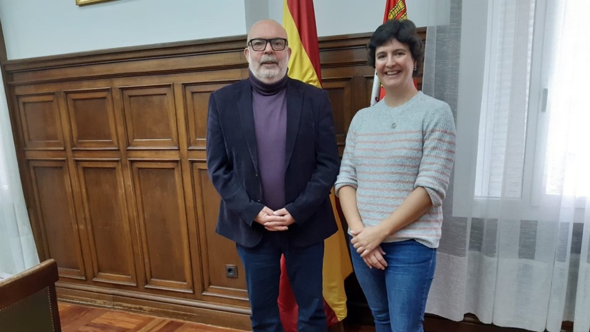 María Teresa Lerma junto al subdelegado Miguel Latorre.HDS