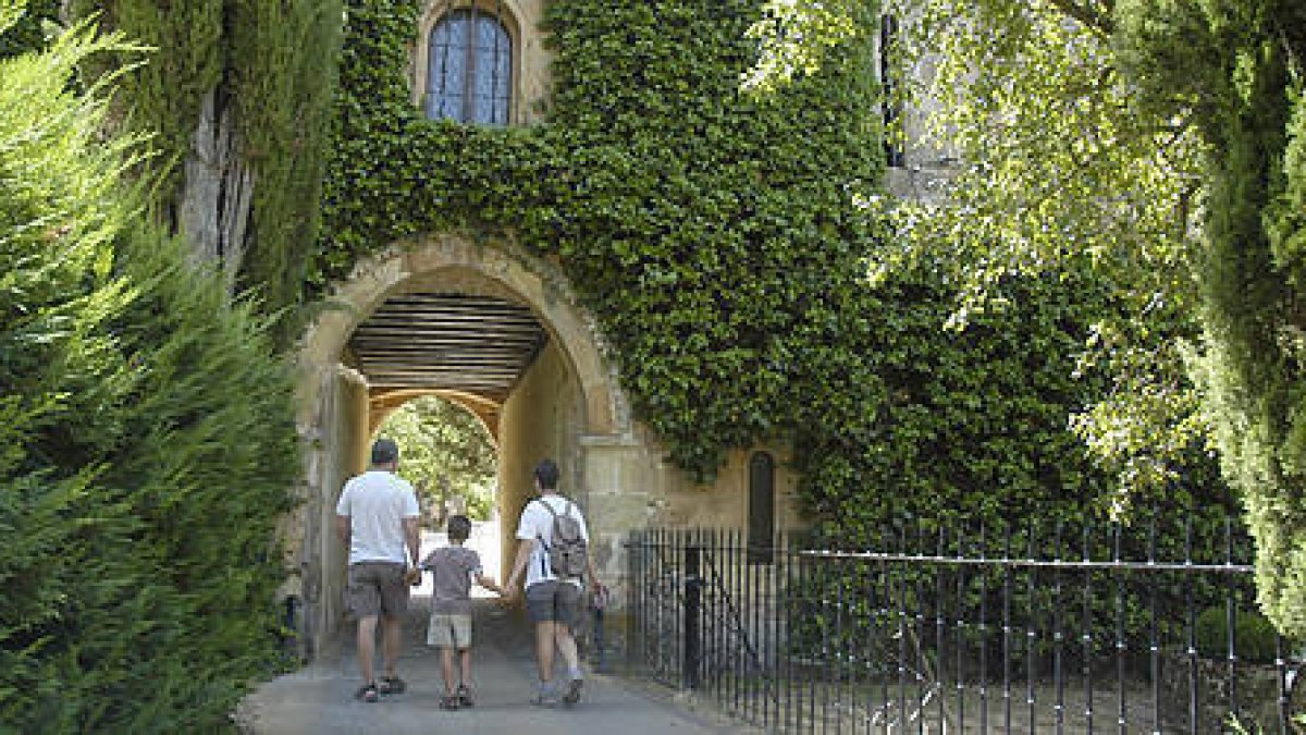 Monasterio de San Polo en la margen izquierda del río Duero. / V. G.-