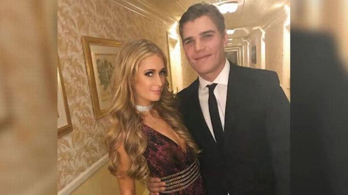 La pareja hacía su primera aparición pública en la celebración del 36 cumpleaños de Paris.-EUROPA PRESS