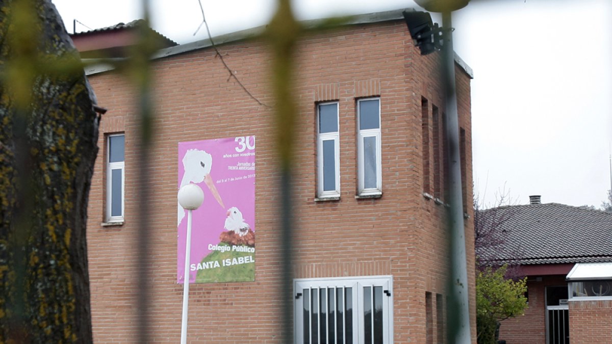 La Audiencia absuelve a la directora del Santa Isabel de revelación de secretos-M.T.