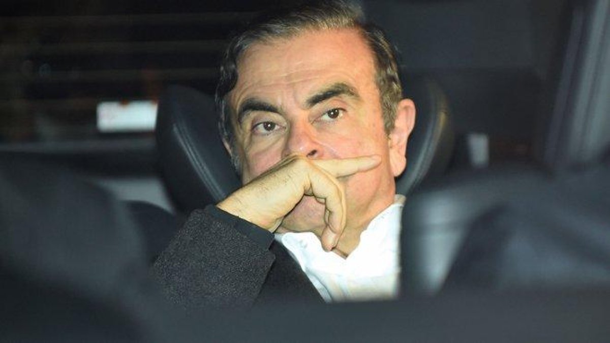 Carlos Ghosn abandona de nuevo la cárcel de Tokio bajo fianza.-AFP