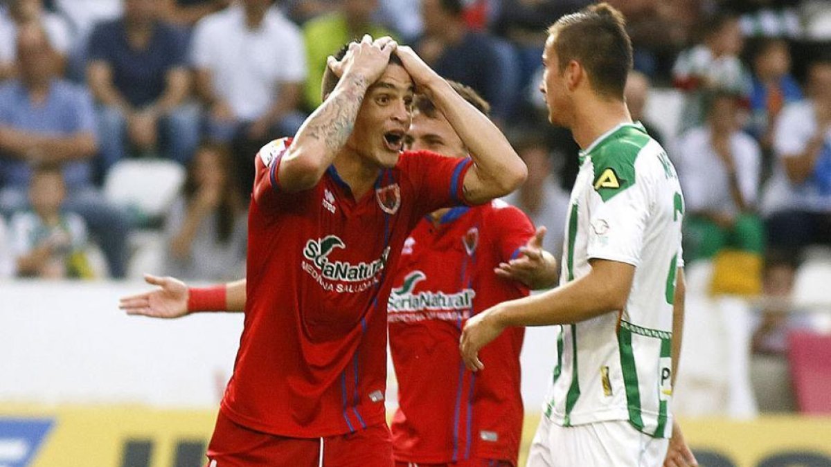 El terreno de juego de El Arcángel le es esquivo a un Numancia que el curso pasado perdía por 3-2 .-Área 11