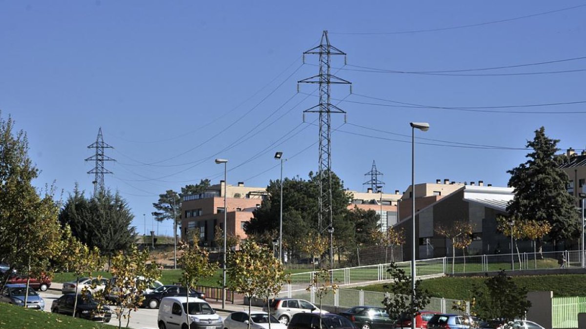 La línea aérea está a la altura del centro cívico-V. G.