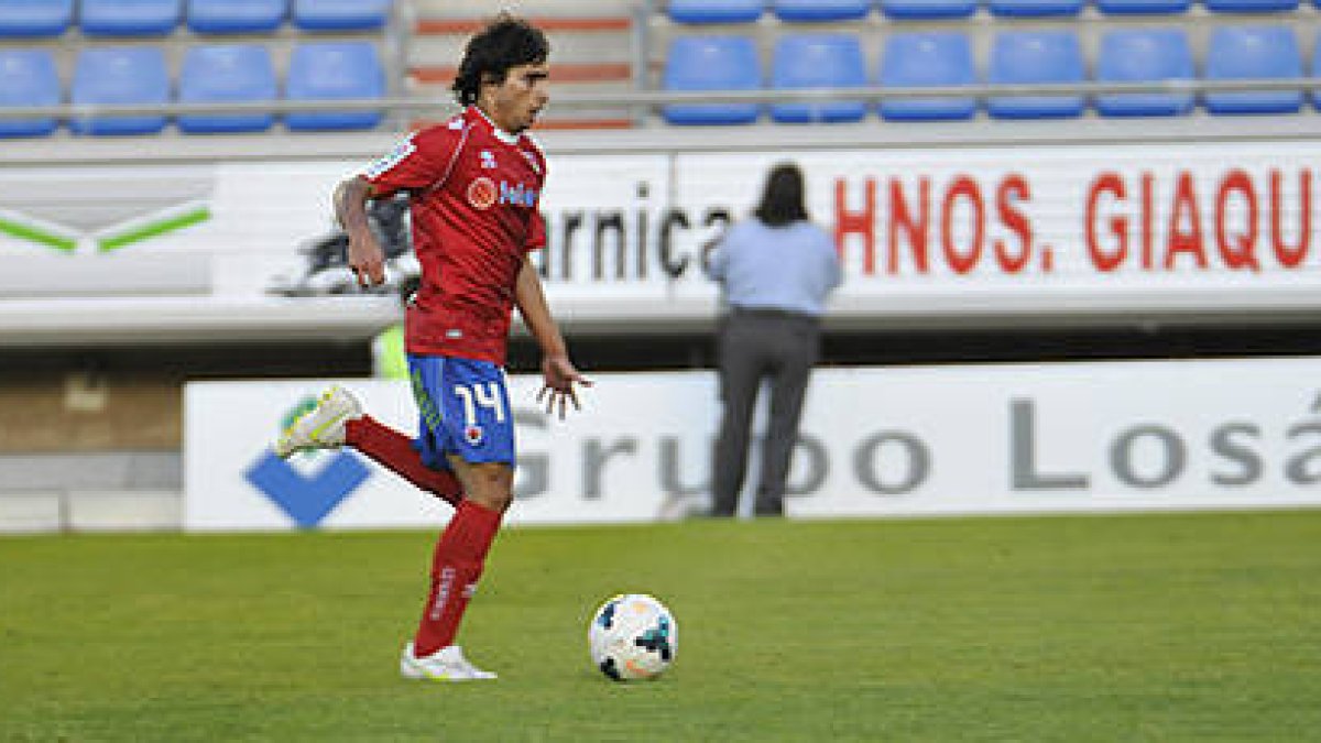 Víctor Andrés en el encuentro de la pasada jornada ante el Sabadell. / Diego Mayor-