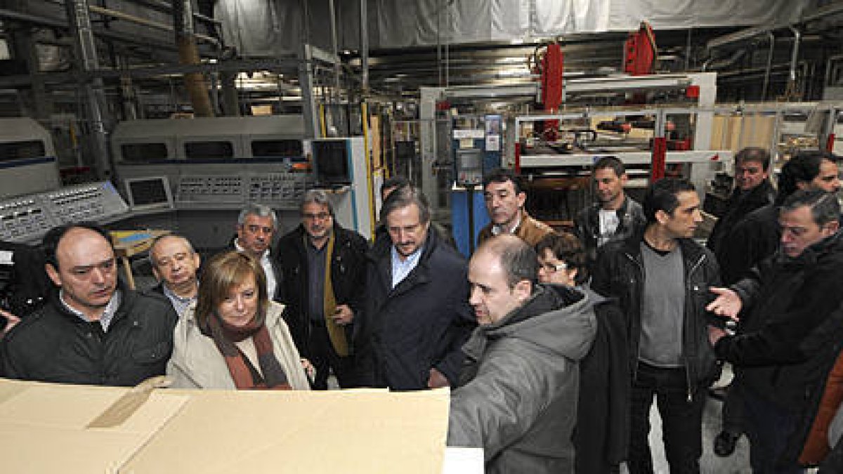 Visita de los europarlamentarios la semana pasada a Norma. / A.M.-