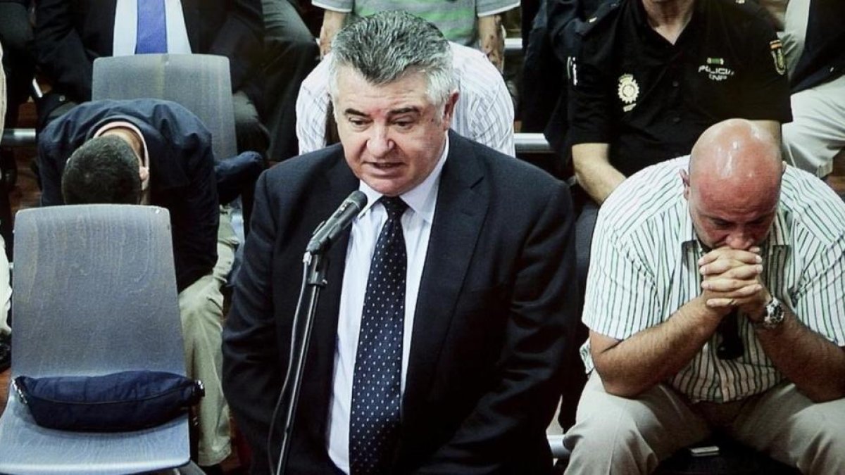 -DANIEL PÉREZ