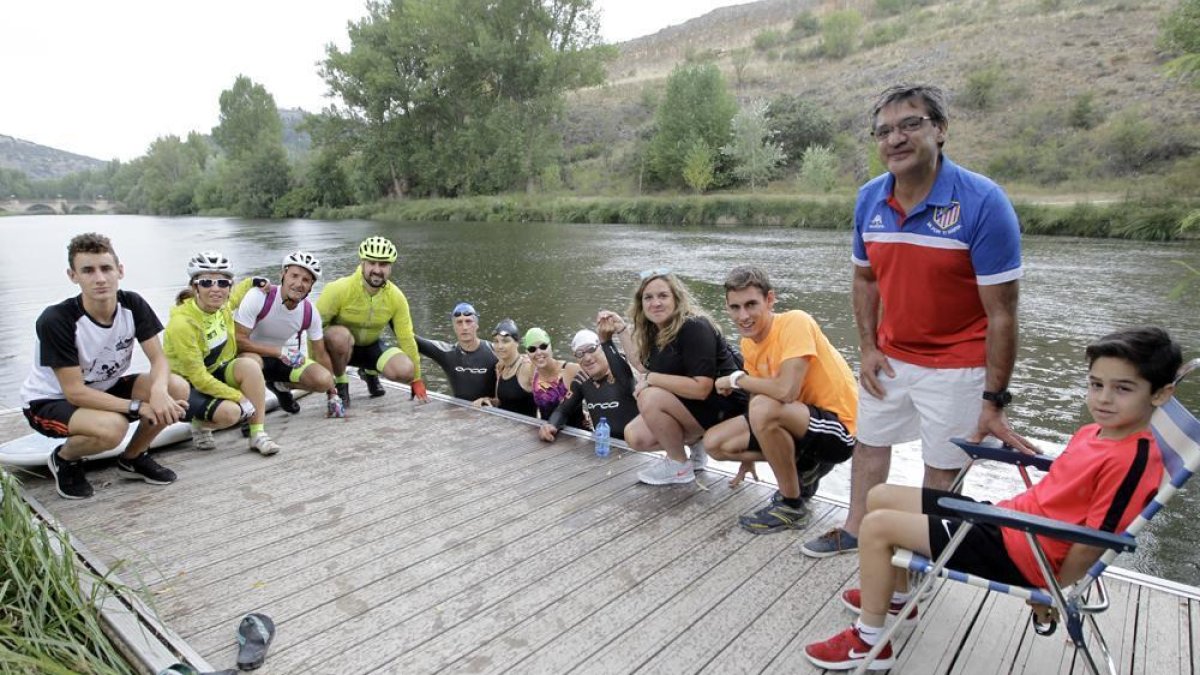 Triatlón en homenaje a María García-Luis Ángel Tejedor
