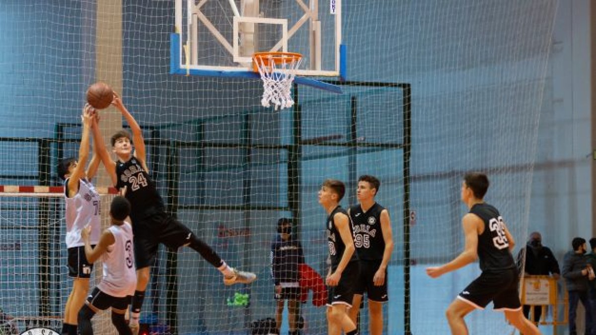 En una fiesta convirtió el Club Soria Baloncesto los derbis de seis de sus equipos. HDS