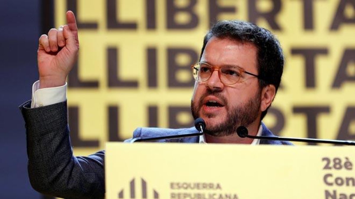 Aragonés avisa al PSOE que la nueva etapa solo se puede abrir si la política desplaza a la represión.-EFE / ALBERTO ESTEVEZ