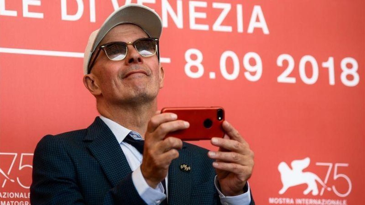 Jacques Audiard, en el Festival de Venecia presentando su última película, The Sisters Brothers.-AFP / FILIPPO MONTEFORTE