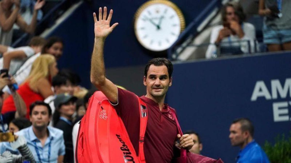 Roger Federer se despide de los aficionados de Flushing Meadows.-EDUARDO MUNOZ ALVAREZ