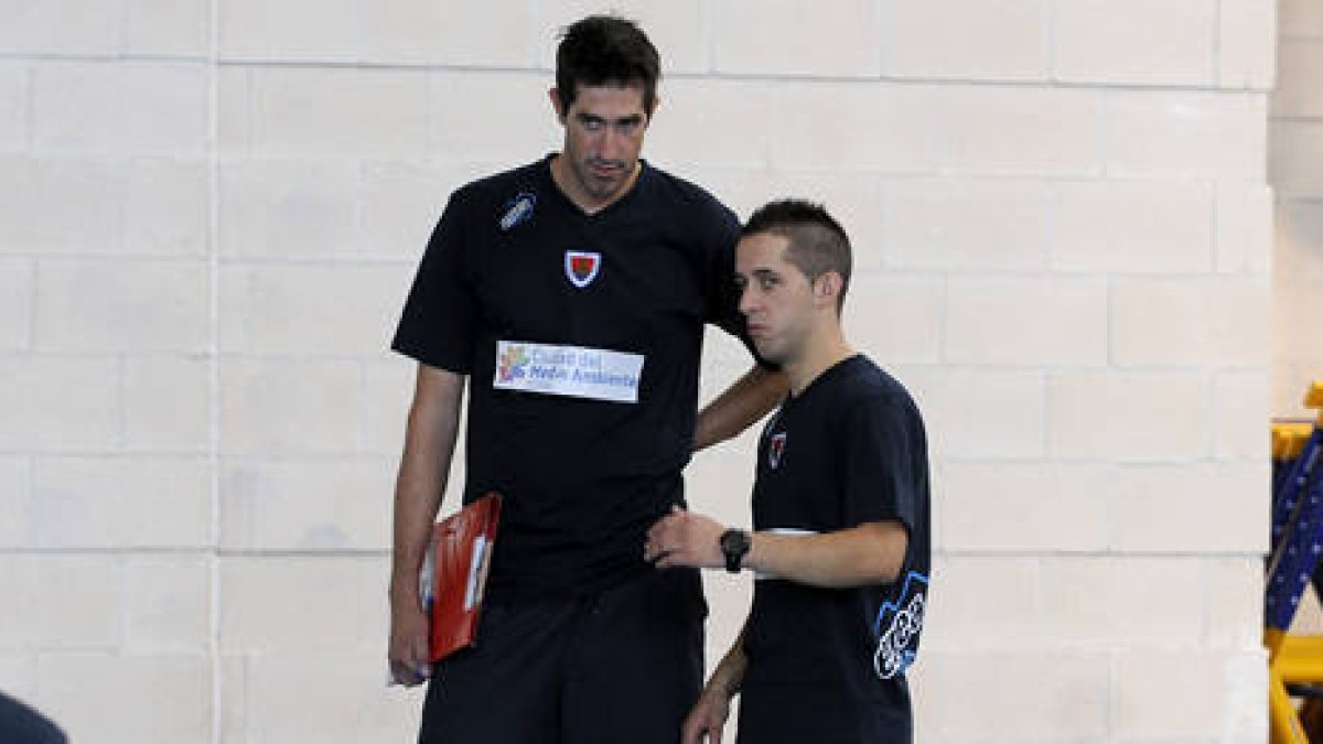 José Luis Moltó en su primera sesión como técnico del equipo. / ÚRSULA SIERRA-