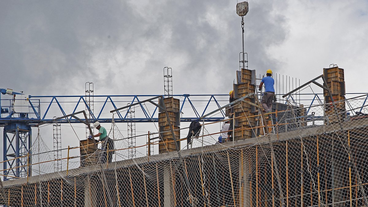 Viviendas en construcción.-MT