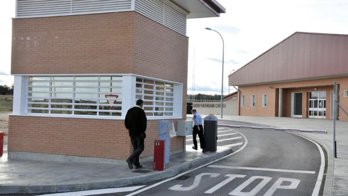 La vigilancia es una de las actividades que se mantienen a pesar del parón en otros ámbitos denunciado por UGT.-Valentín Guisande