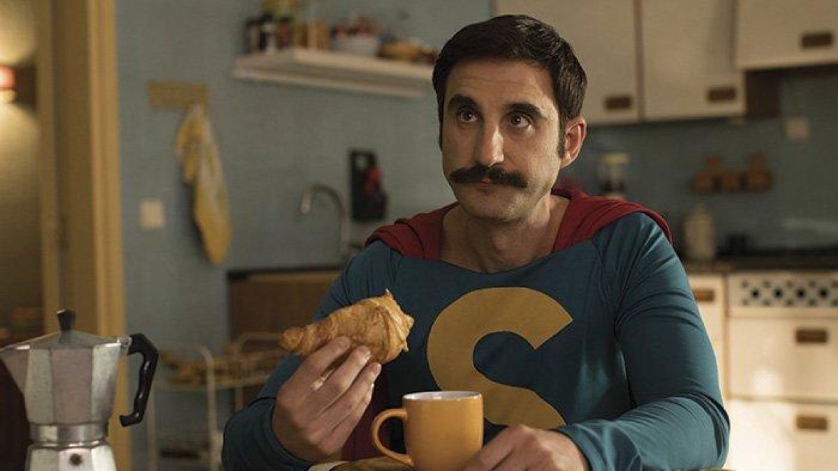 Dani Rovira en 'Superlópez', de Javier Ruiz Caldera.-