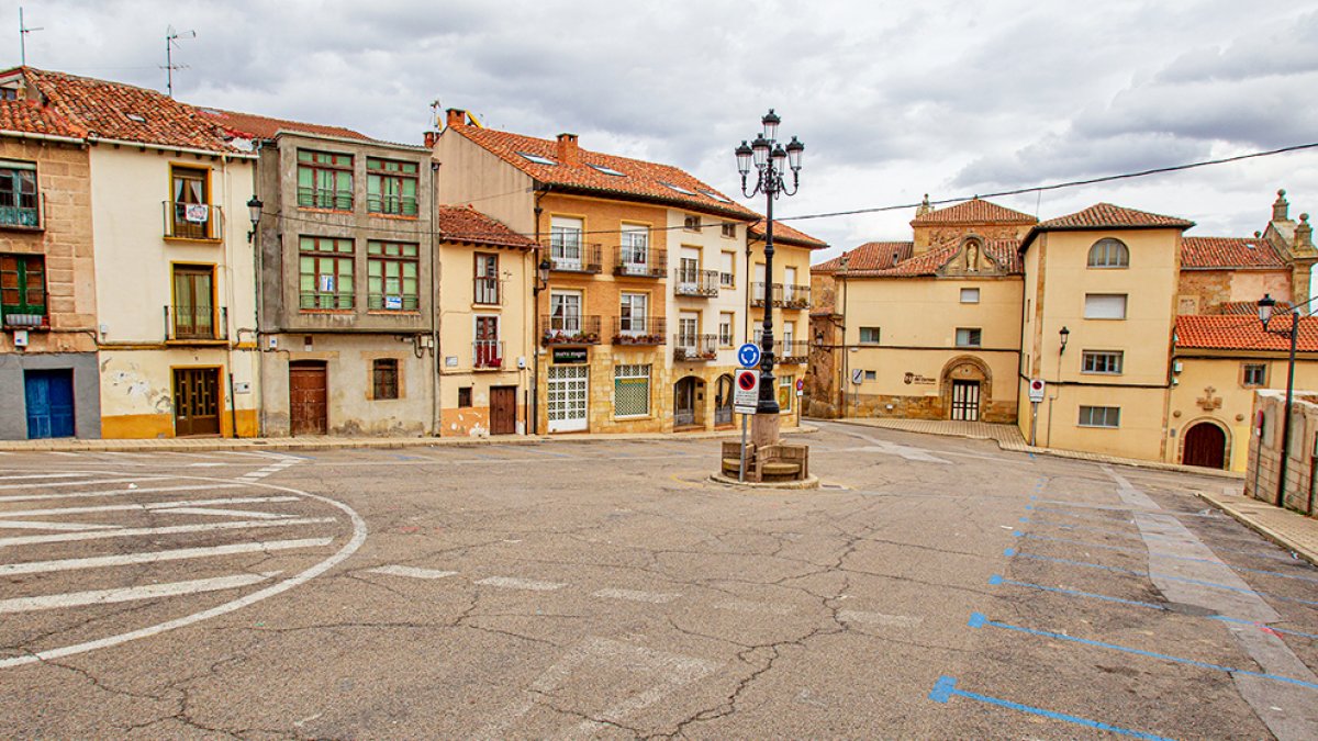Plaza Ramón Ayllón o del Carmen - MARIO TEJEDOR