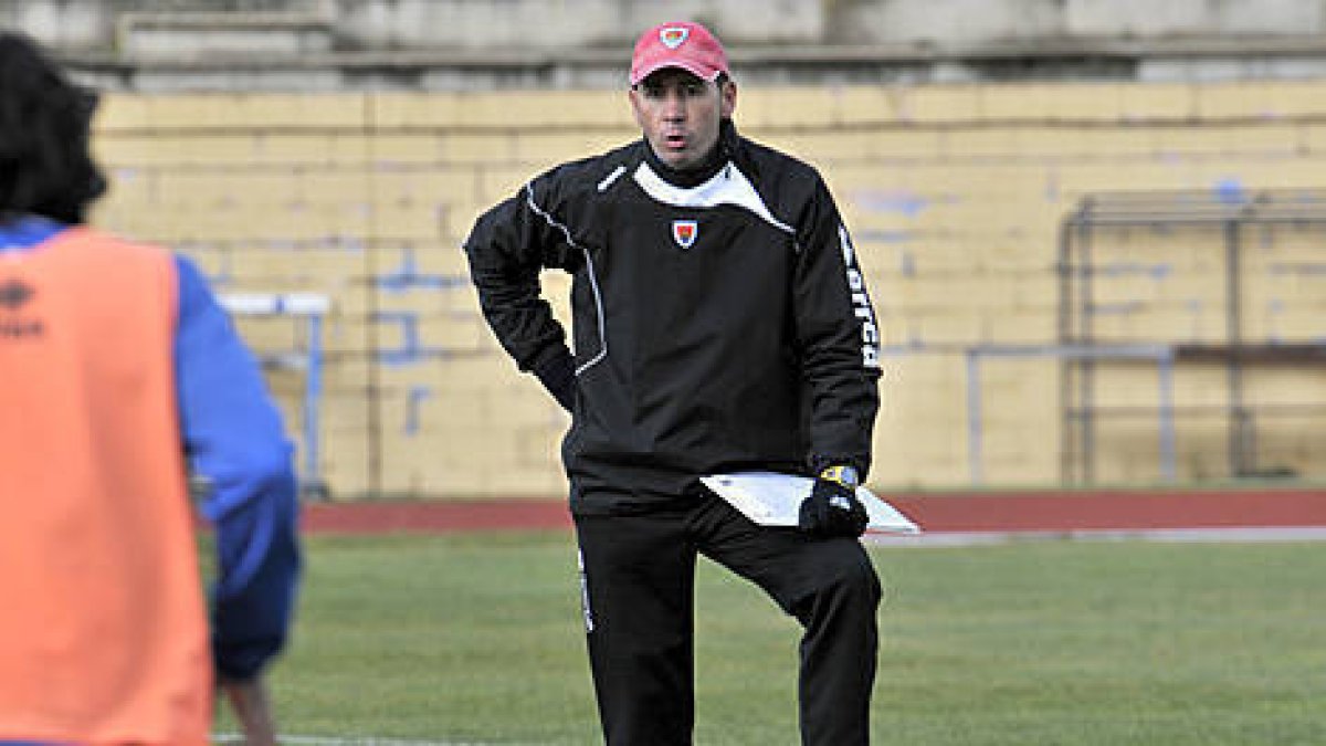 Pablo Machín en un entrenamiento. / V. Guisande-