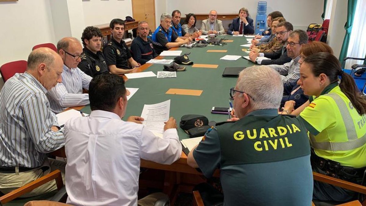 La Junta Local de Seguridad abordó el tema del horario limitado de bares-HDS