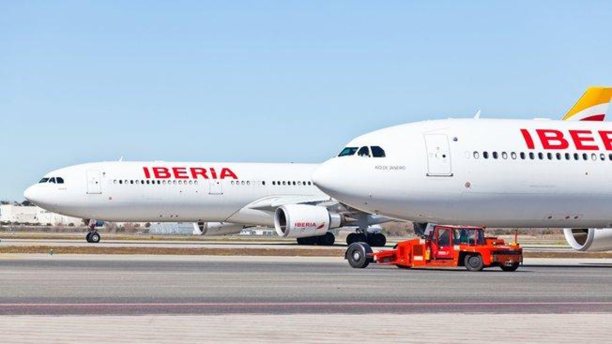 Aviones de Iberia en una imagen de archivo.-EL PERIÓDICO