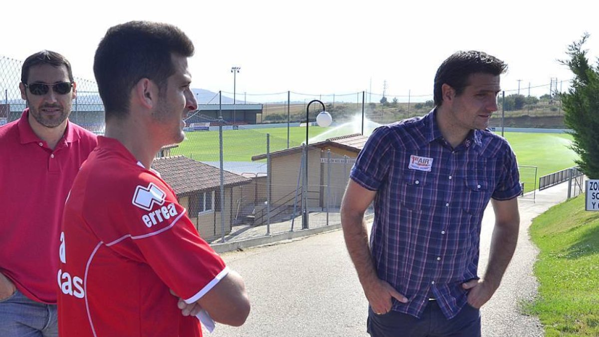 César Palacios quiere que Juan Carlos Moreno siga en el filial con la vista puesta en un futuro en el primer equipo.-ÁLVARO MARTÍNEZ